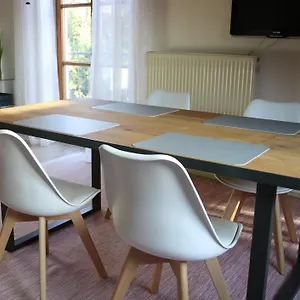 - Dachgeschoss Schmuckstueck Apartment